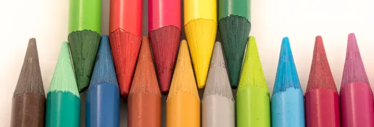 assorted-color crayons